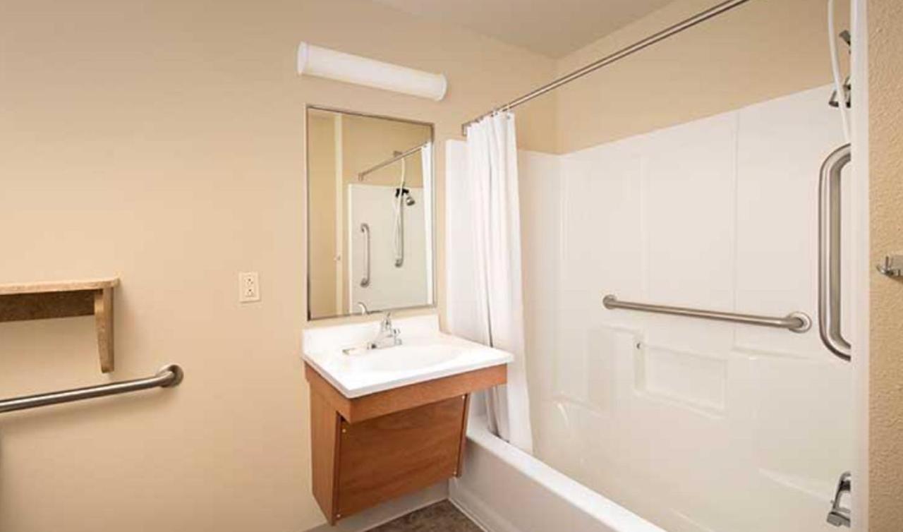 Woodspring Suites Allentown Exterior foto